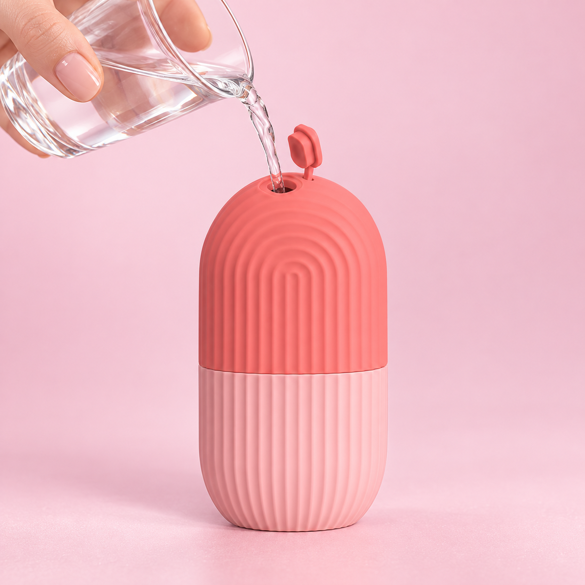 Remplissage de l'ice roller avec de l'eau